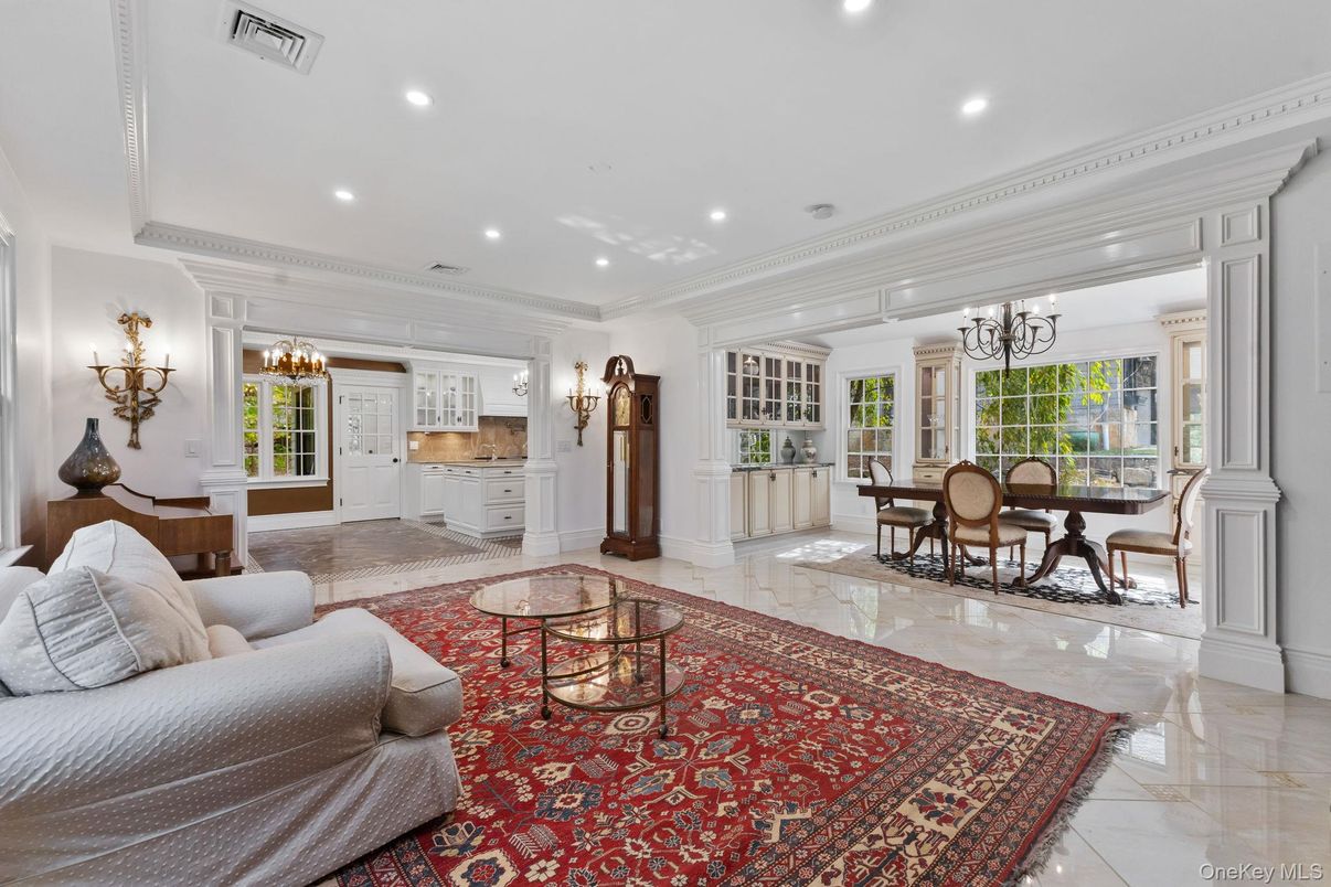 Chandelier, Dining room, Interior, Living room, Recessed Lighting