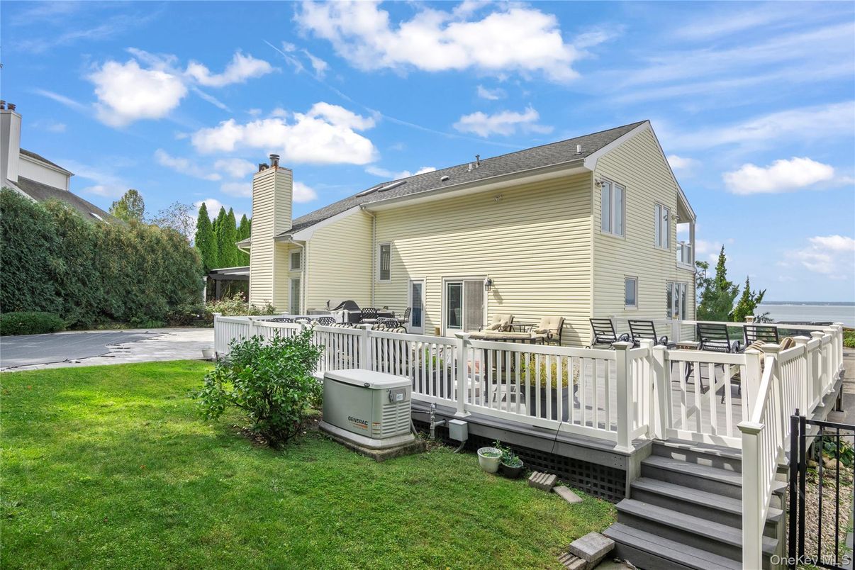 Backyard, Exterior, Water
