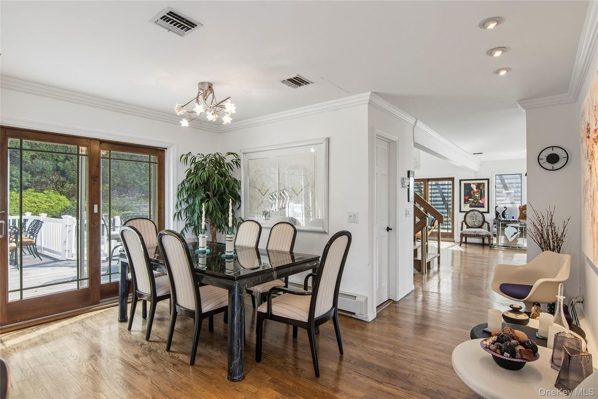 Chandelier, Dining room, Interior, Recessed Lighting, Wood Texture Flooring