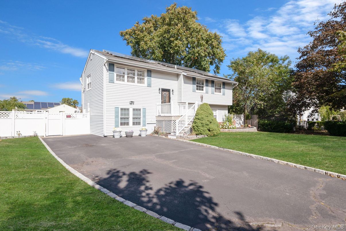 Backyard, Exterior, Facade, Georgian