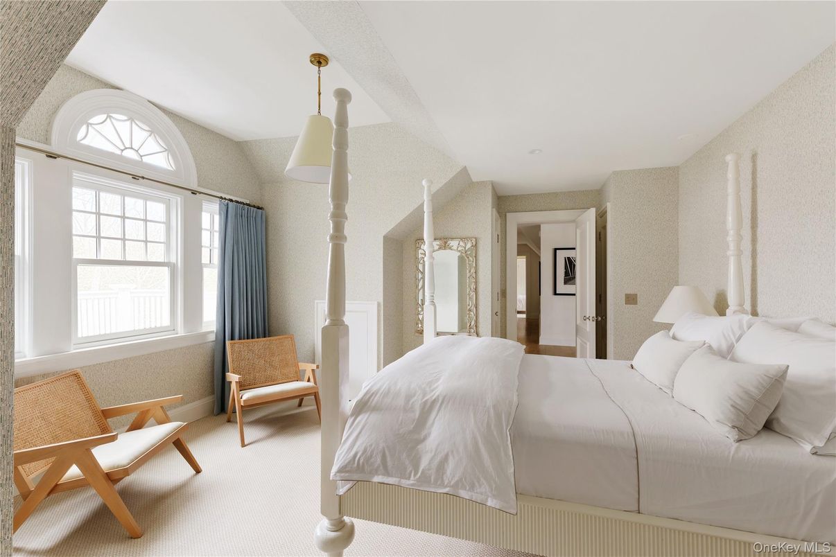 Bedroom, Interior, Pendant Lights