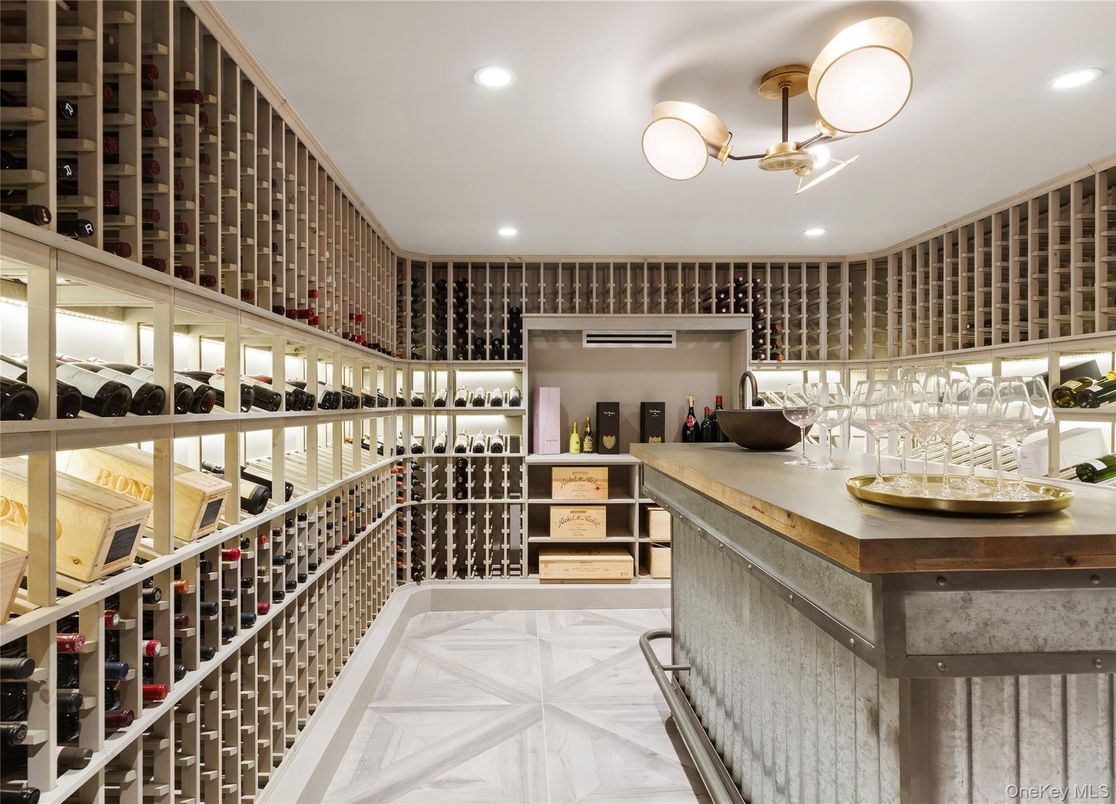 Interior, Marble, Recessed Lighting, Wine Storage
