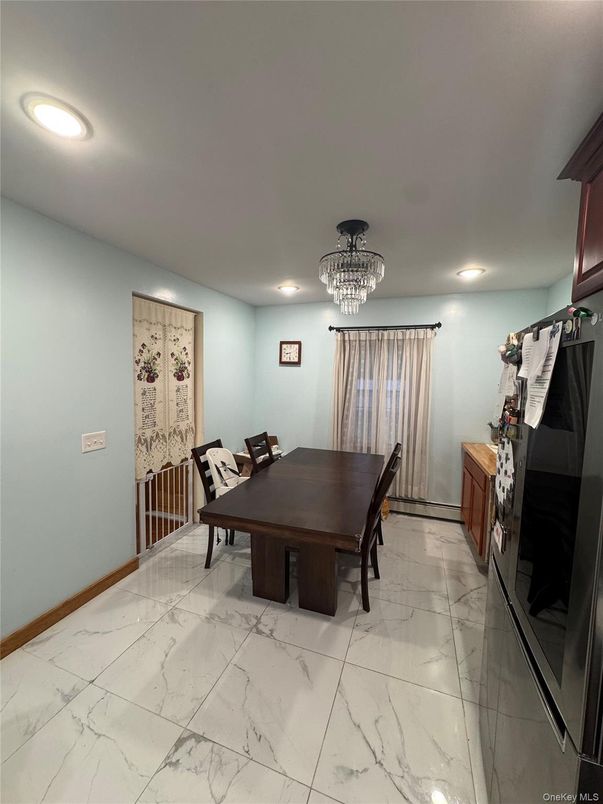 Chandelier, Dining room, Interior, Marble, Recessed Lighting