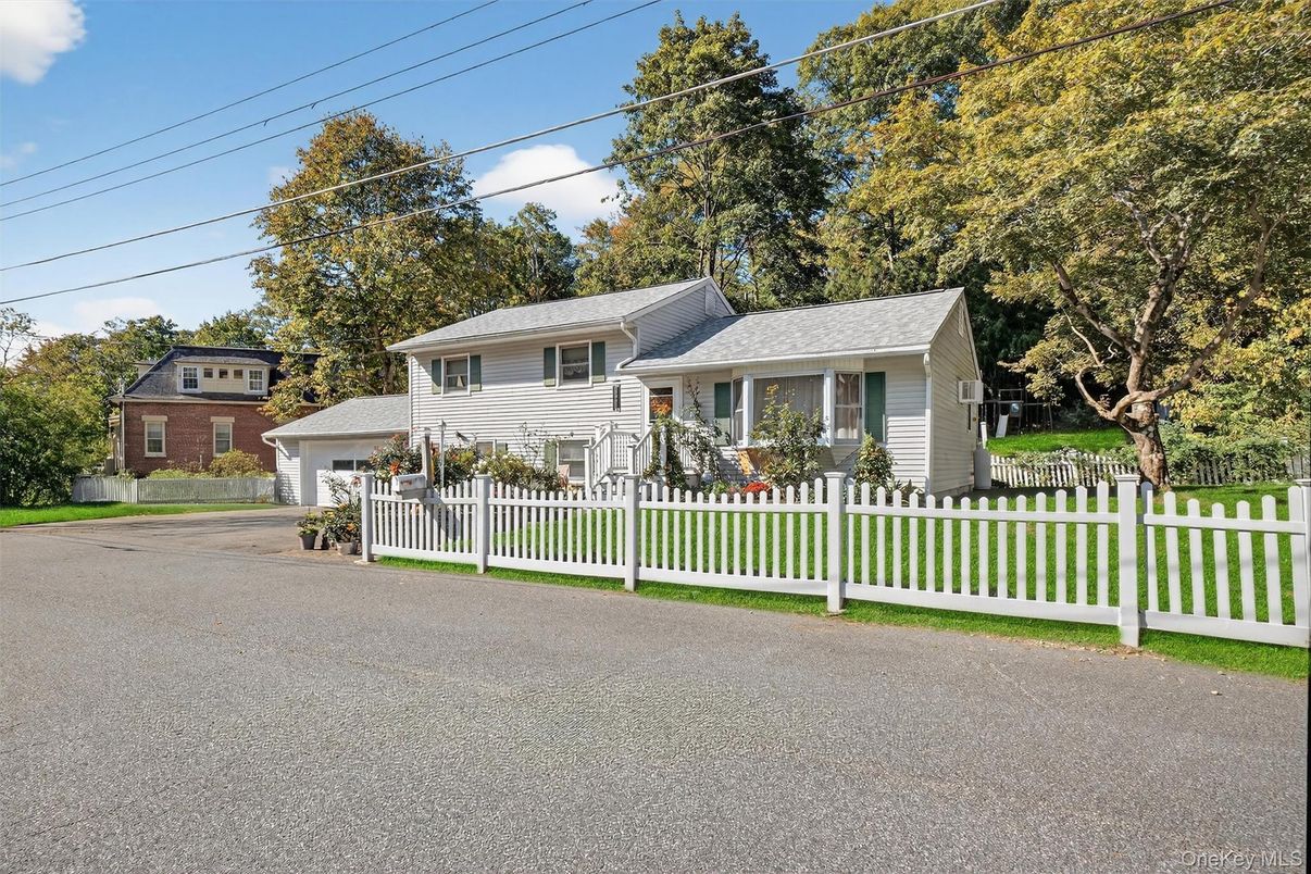 Attached, Backyard, Exterior, Facade, Cape Cod