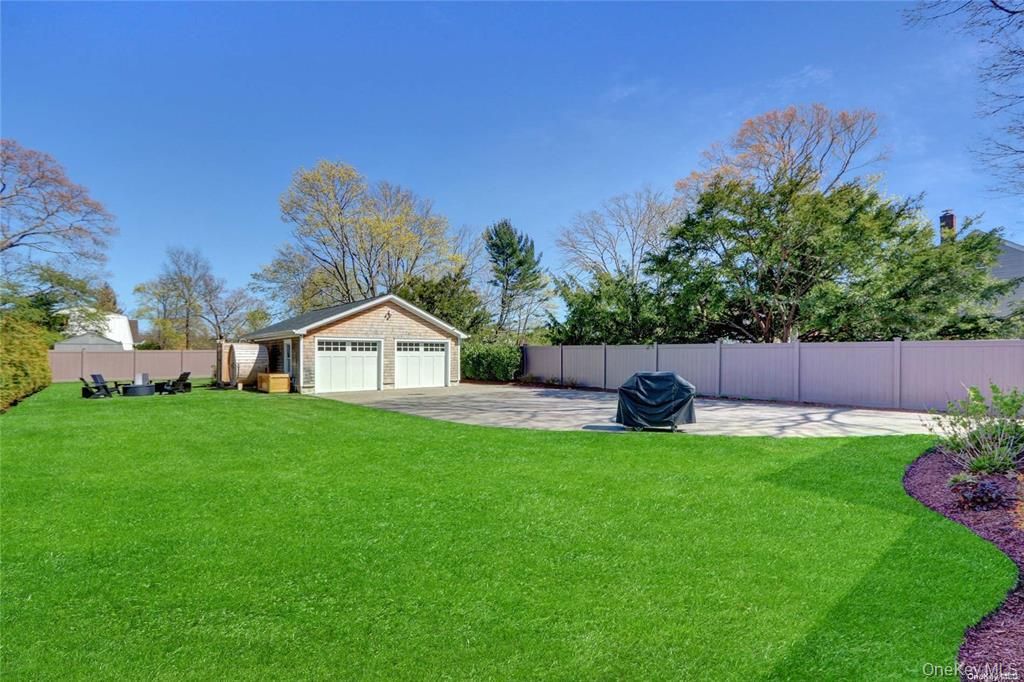 Backyard, Detached Garage, Exterior