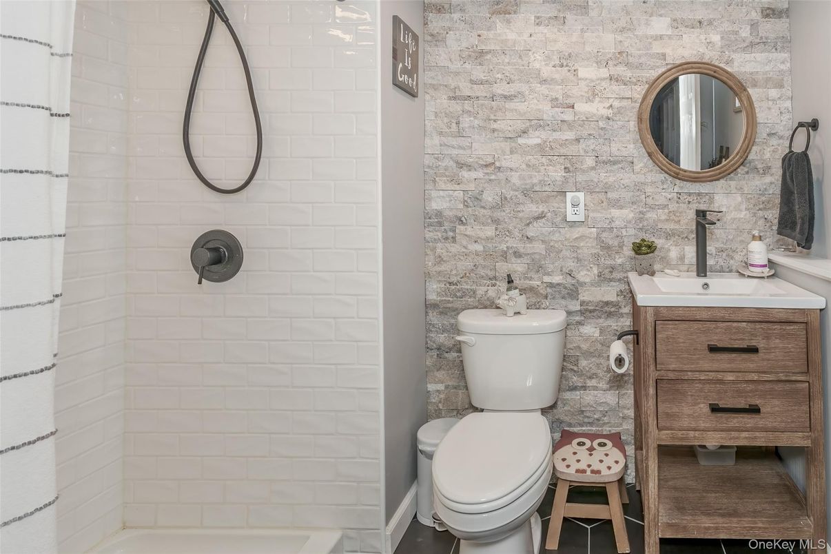 Bathroom, Interior, Stone Walls