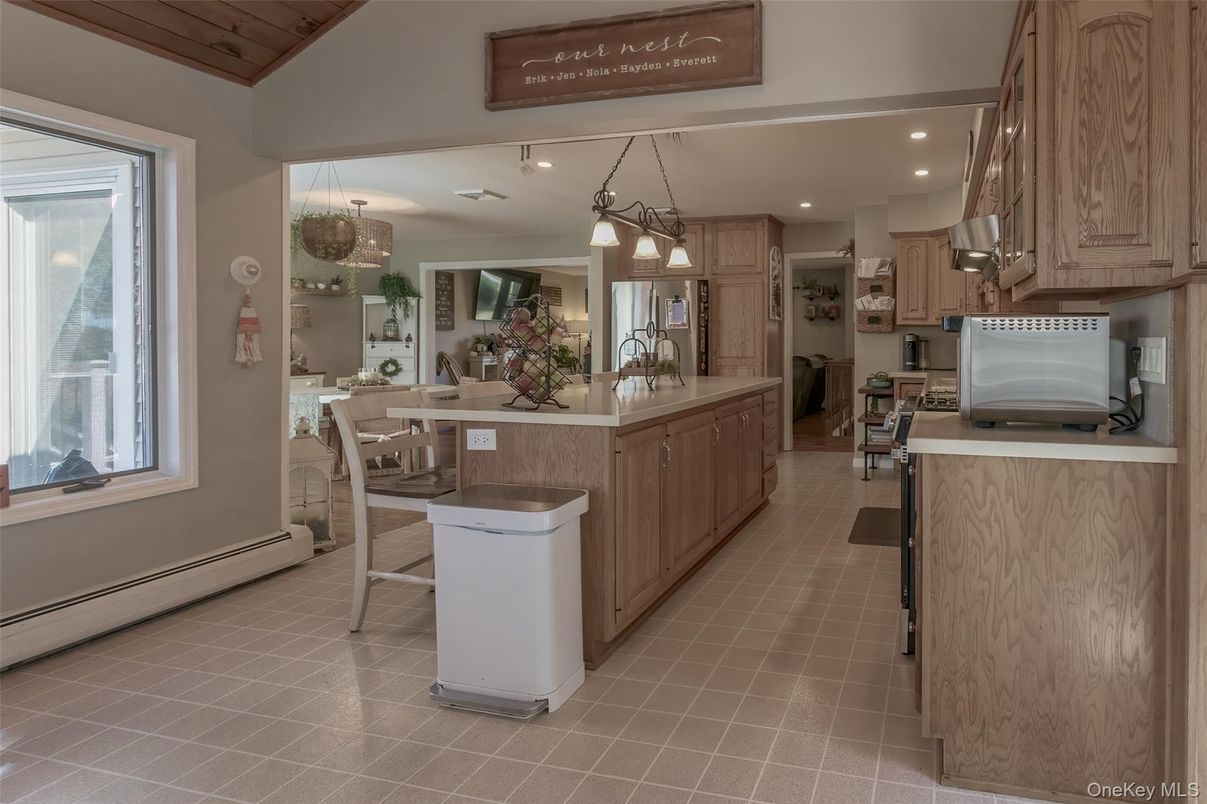 Dining room, Interior, Kitchen, Pendant Lights, Recessed Lighting