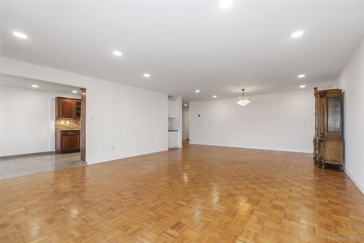 Chandelier, Empty room, Interior, Recessed Lighting, Wood Texture Flooring