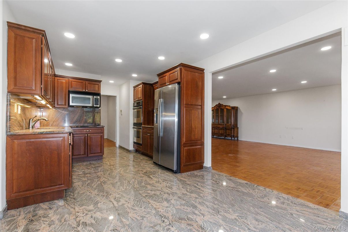 Interior, Kitchen, Recessed Lighting, Stainless Steel Appliances, Wood Texture Flooring