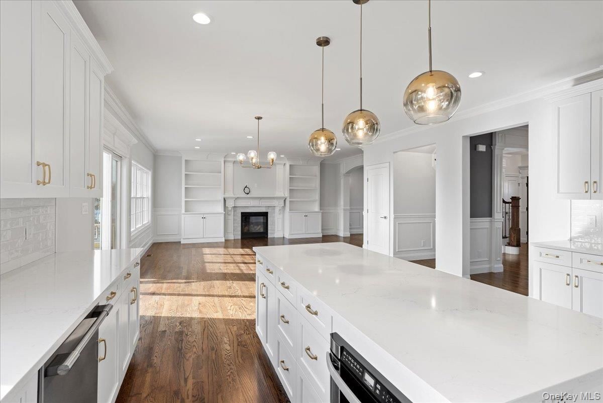 Fireplace, Interior, Kitchen, Pendant Lights, Recessed Lighting, Wood Texture Flooring