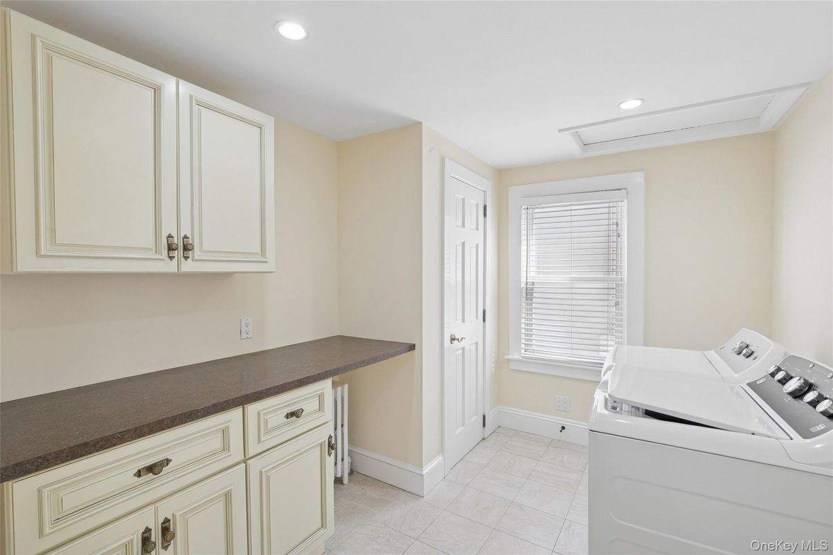 Interior, Recessed Lighting, Washer