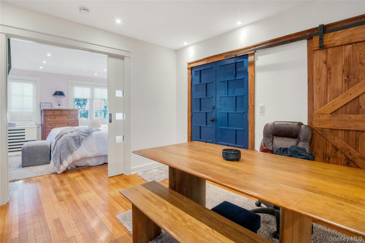 Bedroom, Home Office, Interior, Recessed Lighting, Wood Texture Flooring
