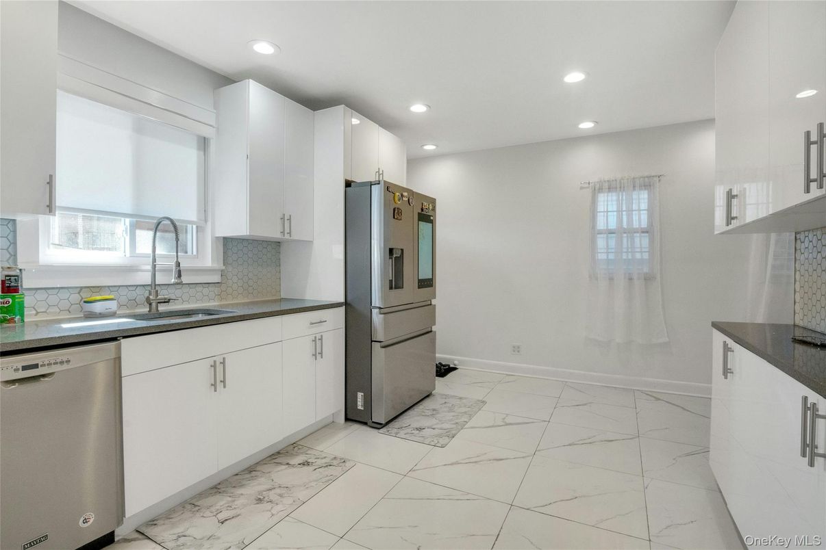 Interior, Kitchen, Marble, Recessed Lighting