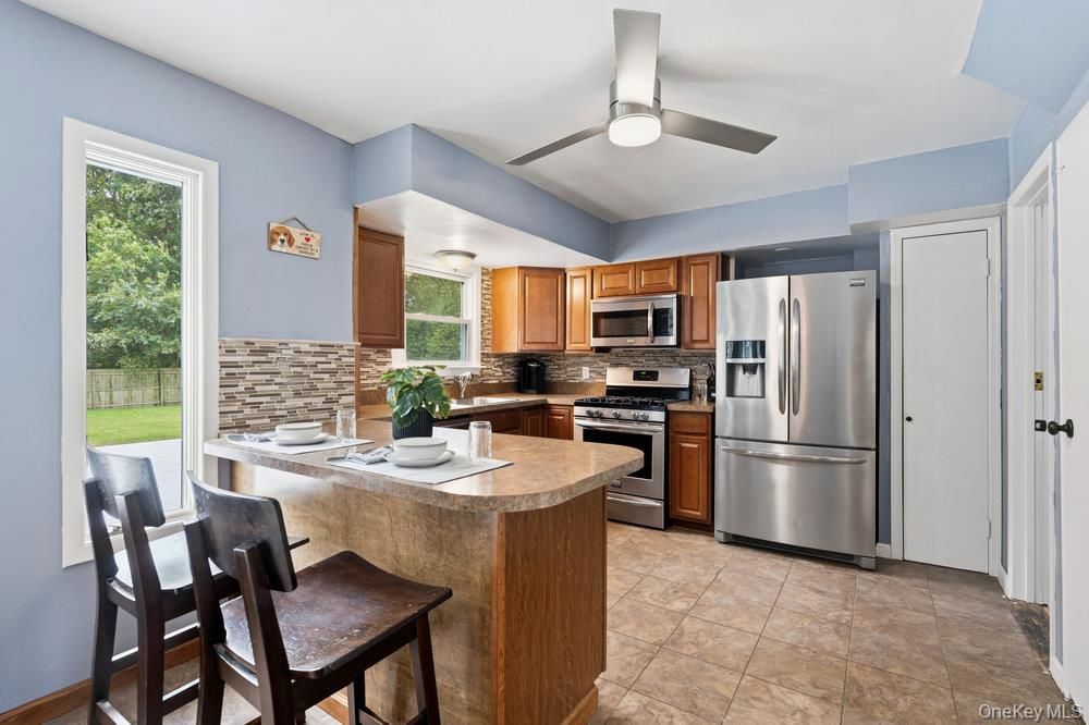 Interior, Kitchen, Stainless Steel Appliances