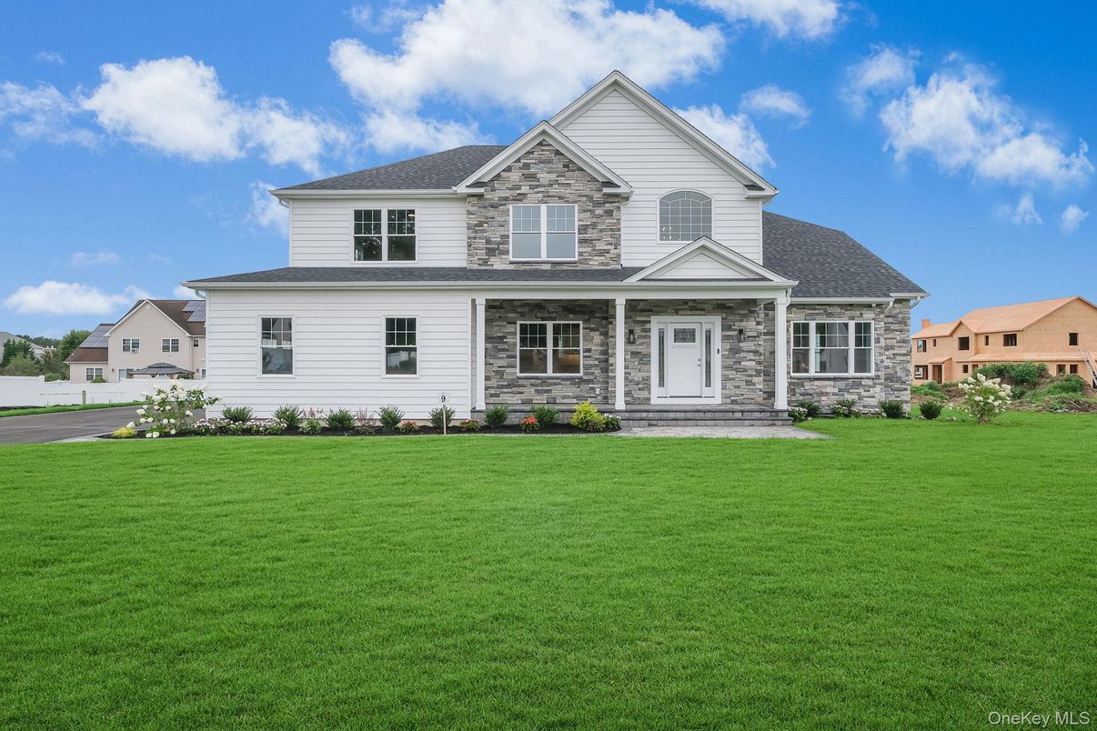 Exterior, Facade, Farmhouse