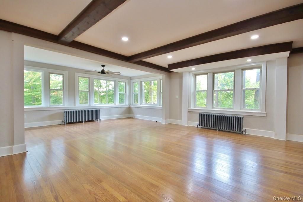 Empty room, Interior, Recessed Lighting, Wooden Beams, Wood Texture Flooring