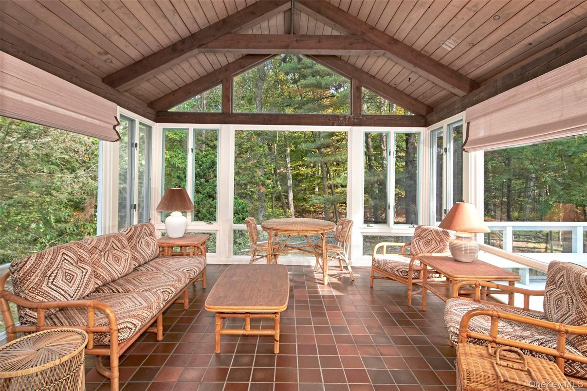 Interior, Living room, Sun Room, Wooden Beams, Wooden Ceilings