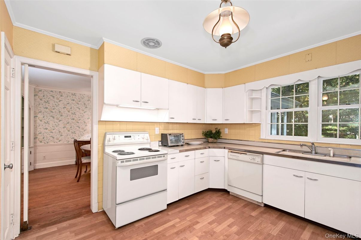 Interior, Kitchen, Wood Texture Flooring
