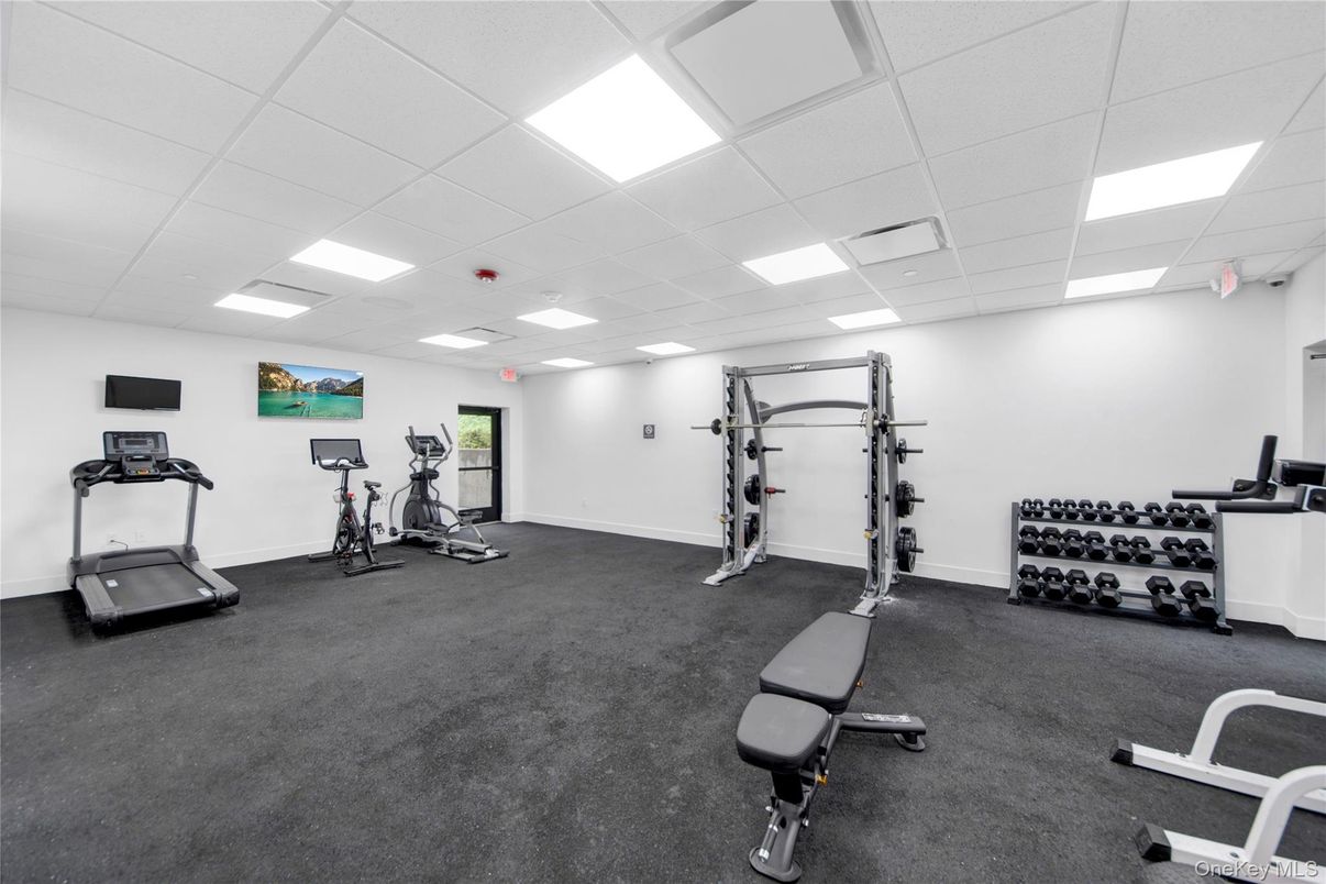 Fitness Equipment, Interior, Recessed Lighting