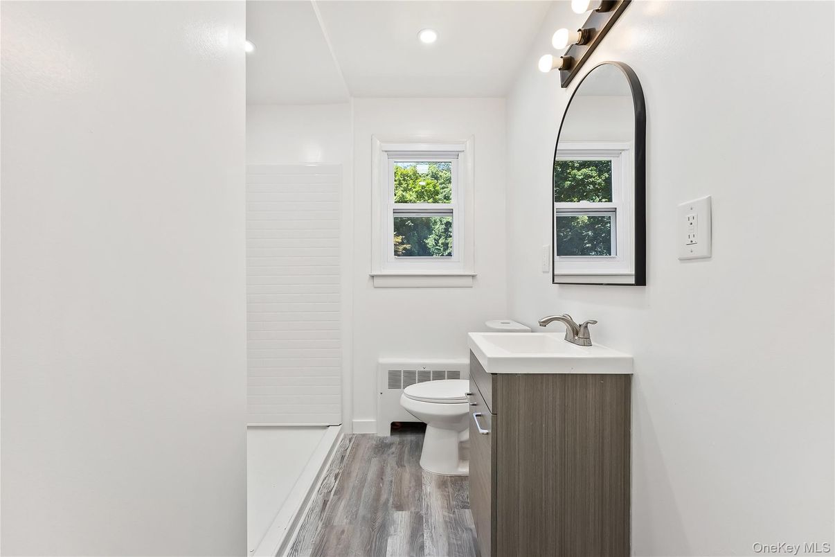 Bathroom, Interior, Recessed Lighting, Wood Texture Flooring