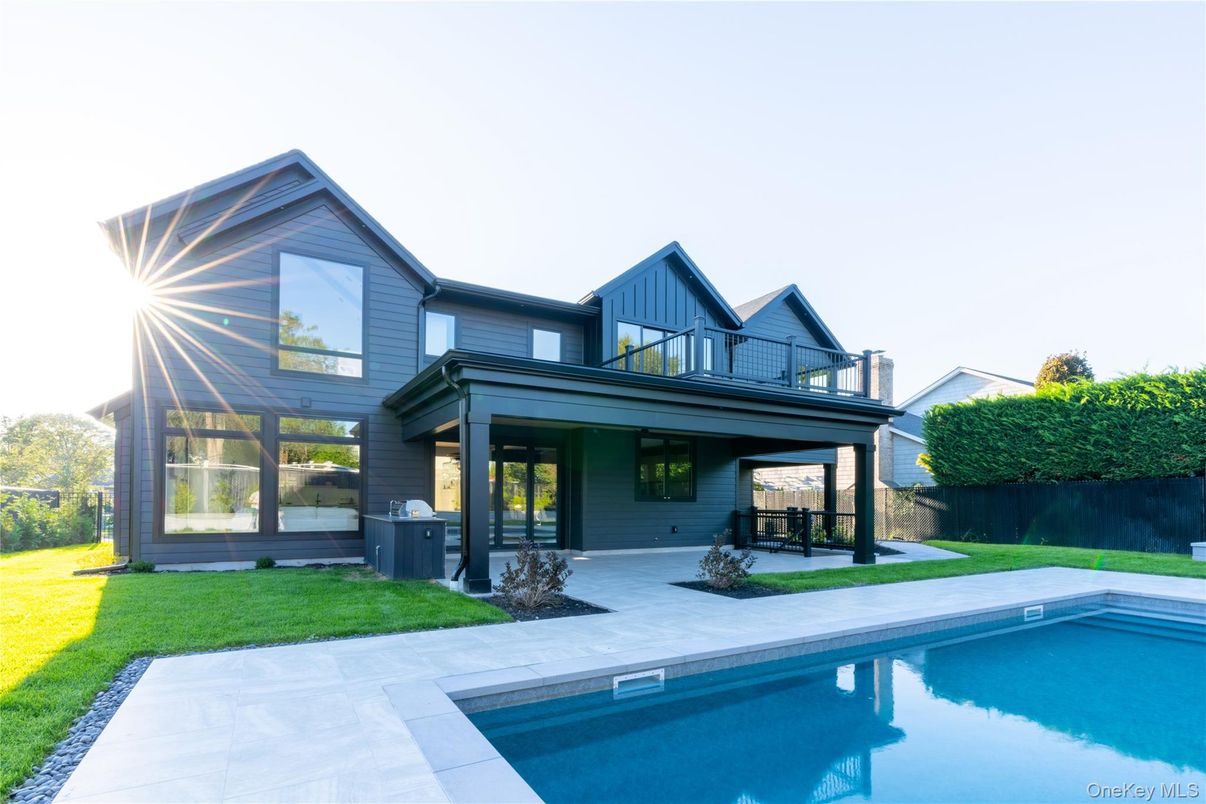 Backyard, Exterior, Pool