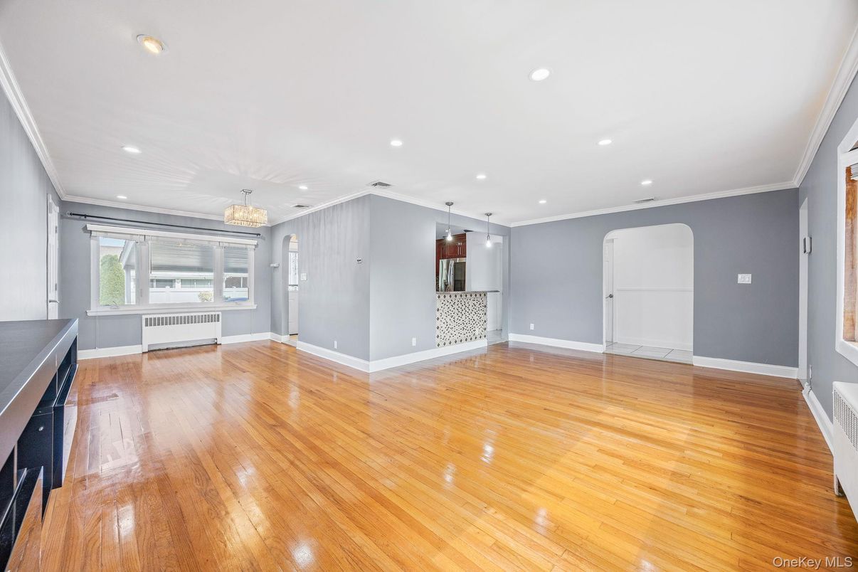 Chandelier, Empty room, Interior, Recessed Lighting, Wood Texture Flooring