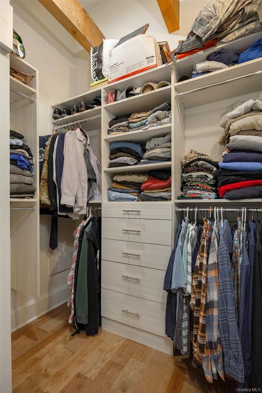 Interior, Walk-in Closets, Wood Texture Flooring
