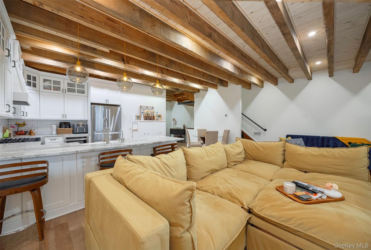 Interior, Kitchen, Living room, Pendant Lights, Recessed Lighting, Stainless Steel Appliances, Wooden Beams, Wooden Ceilings, Wood Texture Flooring