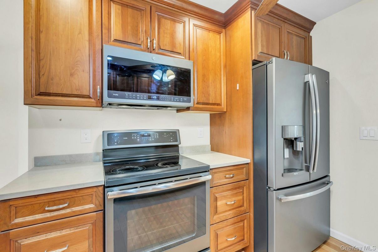 Interior, Kitchen, Stainless Steel Appliances
