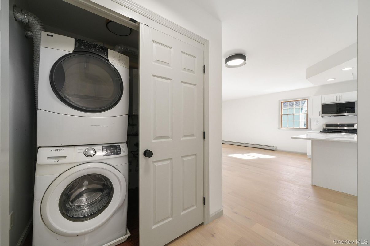 Interior, Kitchen, Recessed Lighting, Utility Closets, Washer, Wood Texture Flooring