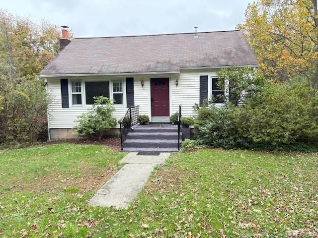 Exterior, Facade, Cape Cod