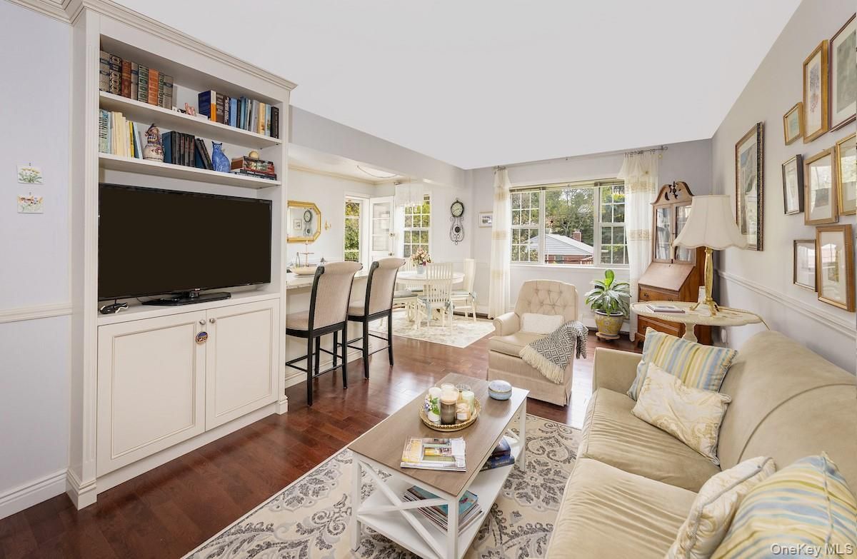 Dining room, Interior, Living room, Wood Texture Flooring