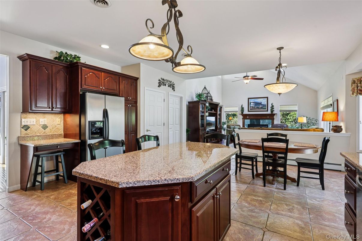Dining room, Interior, Kitchen, Pendant Lights, Recessed Lighting