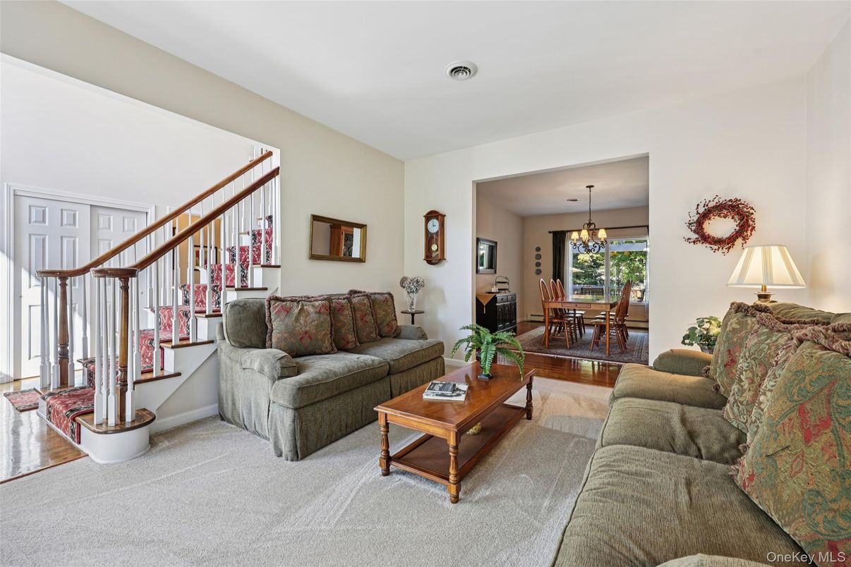 Chandelier, Dining room, Interior, Living room, Wood Texture Flooring