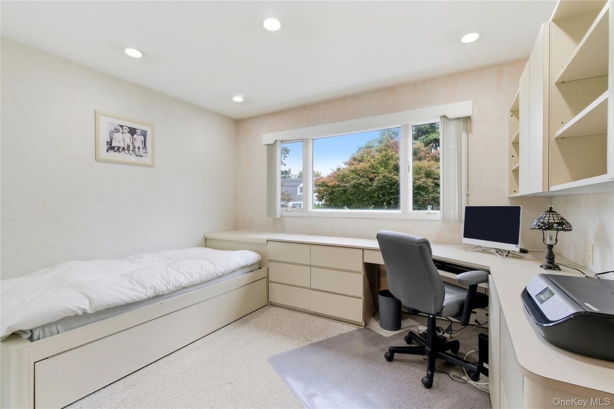 Bedroom, Home Office, Interior, Recessed Lighting