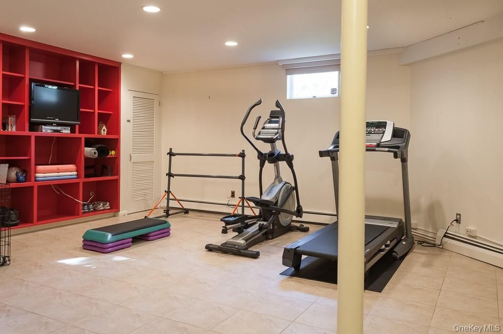 Fitness Equipment, Interior, Recessed Lighting