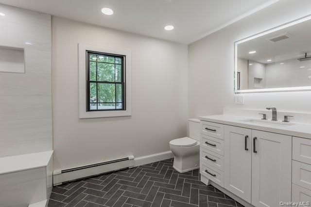 Bathroom, Interior, Recessed Lighting