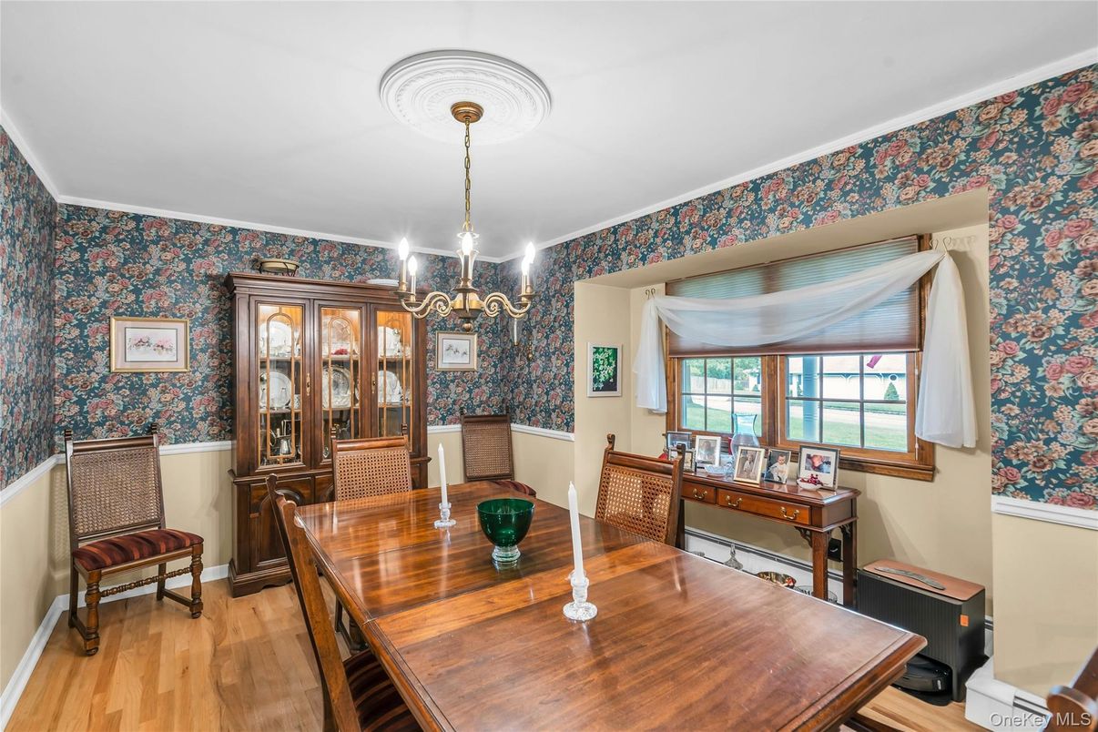 Chandelier, Dining room, Interior, Wood Texture Flooring