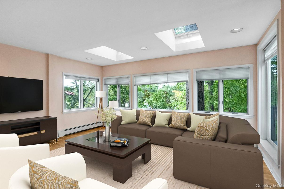 Interior, Living room, Recessed Lighting, Wood Texture Flooring