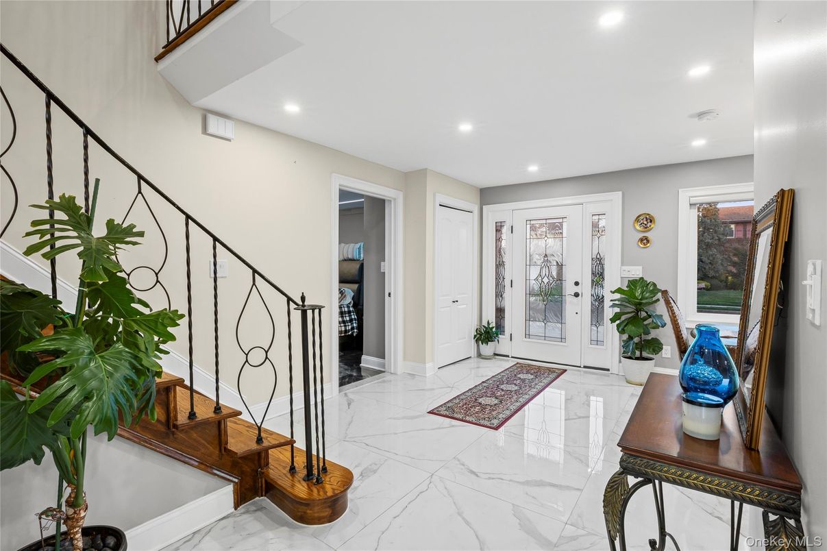 Interior, Marble, Recessed Lighting