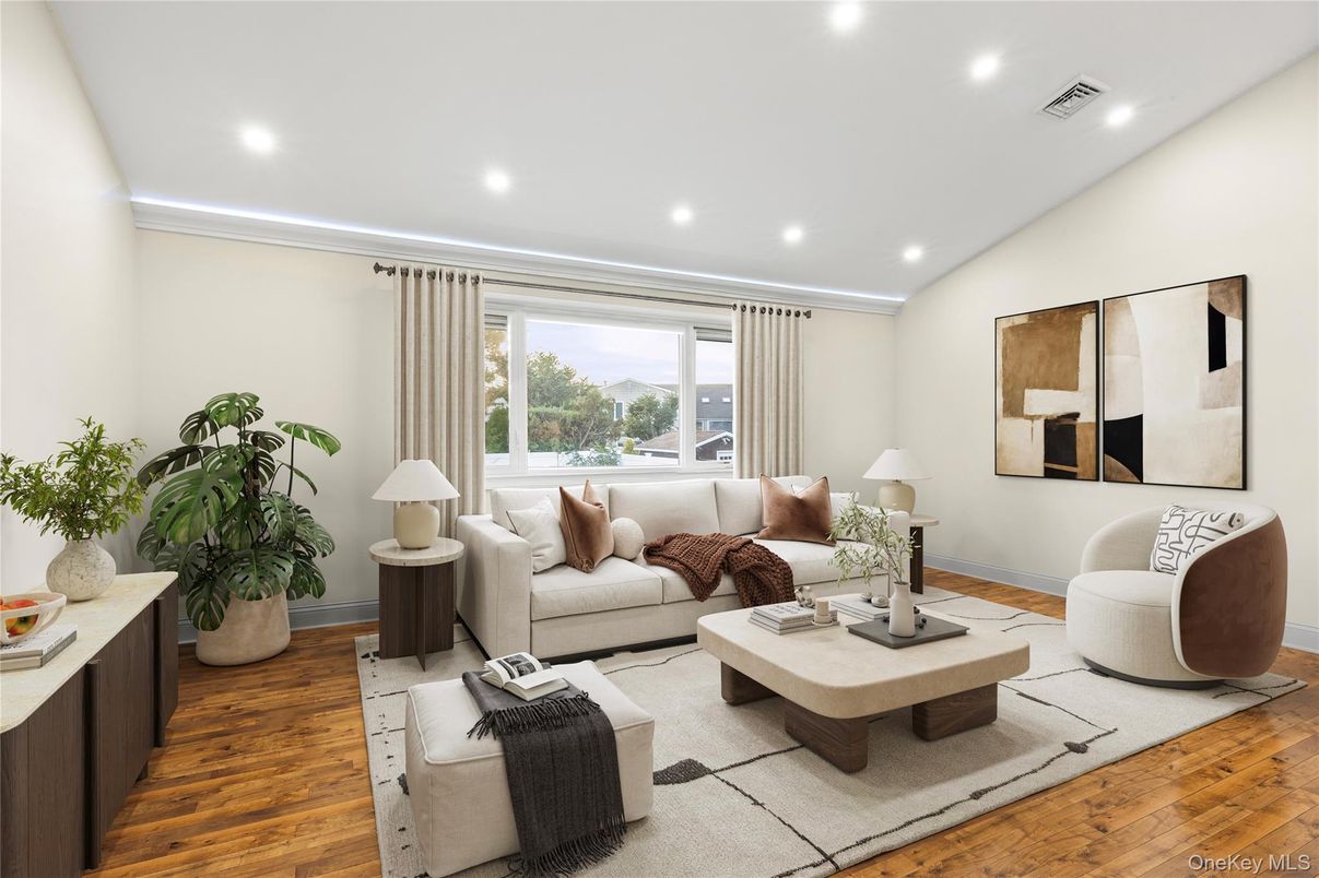 Interior, Living room, Recessed Lighting, Wood Texture Flooring