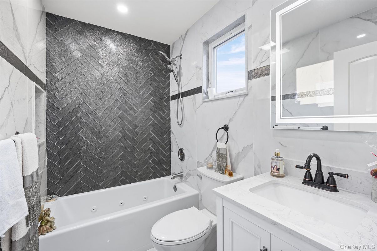 Bathroom, Interior, Marble Walls, Recessed Lighting