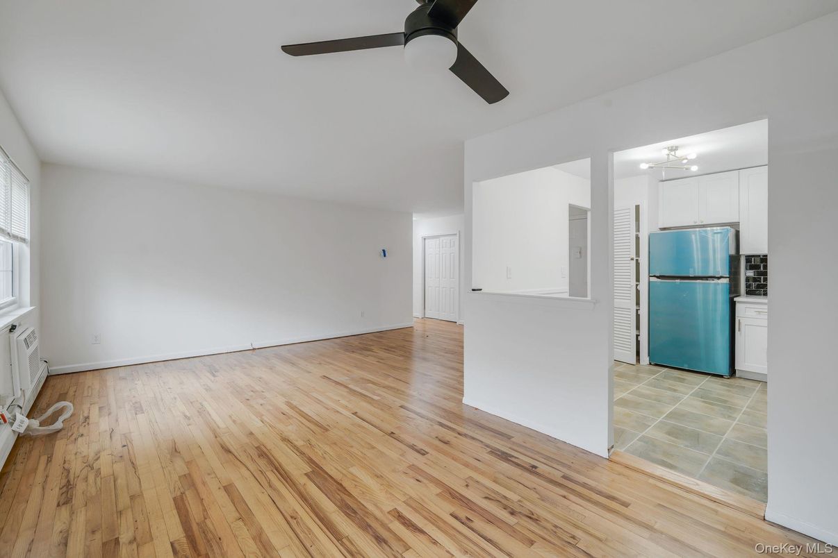 Empty room, Interior, Kitchen, Wood Texture Flooring