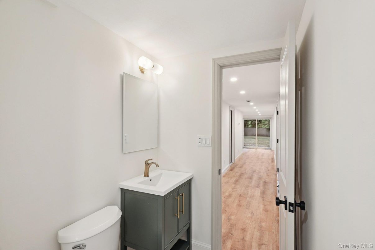 Bathroom, Interior, Recessed Lighting, Wood Texture Flooring