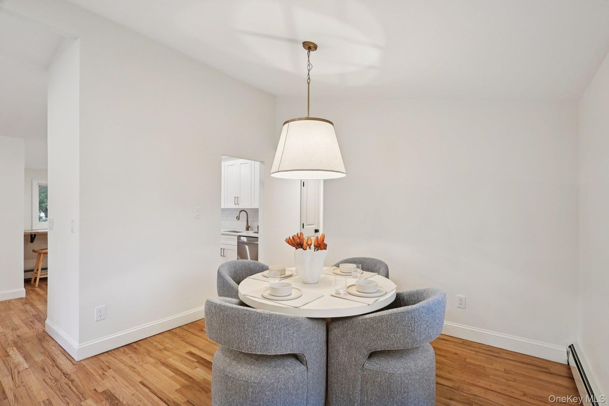 Dining room, Interior, Kitchen, Pendant Lights, Wood Texture Flooring
