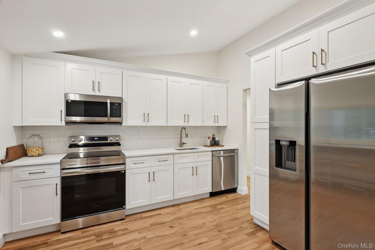 Interior, Kitchen, Recessed Lighting, Stainless Steel Appliances, Wood Texture Flooring