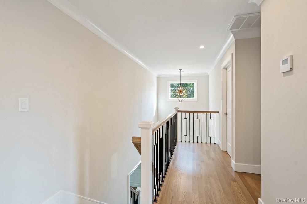 Interior, Pendant Lights, Recessed Lighting, Wood Texture Flooring