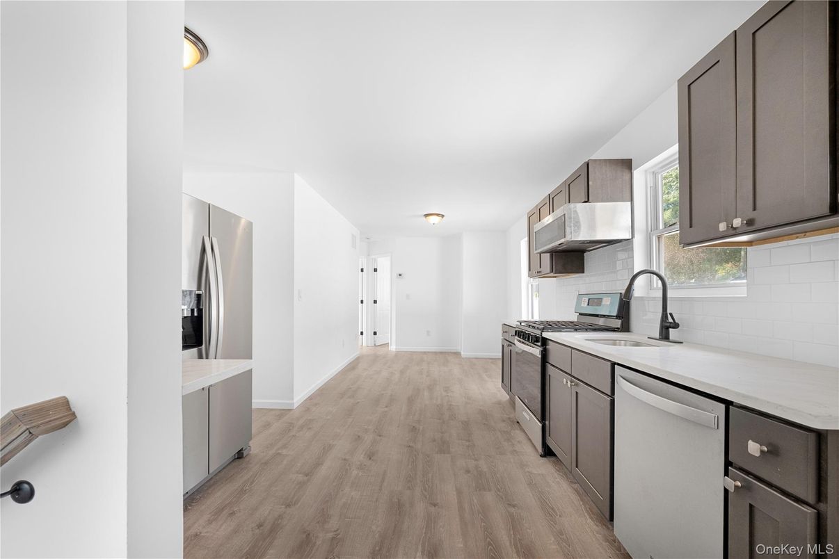 Interior, Kitchen, Stainless Steel Appliances, Wood Texture Flooring