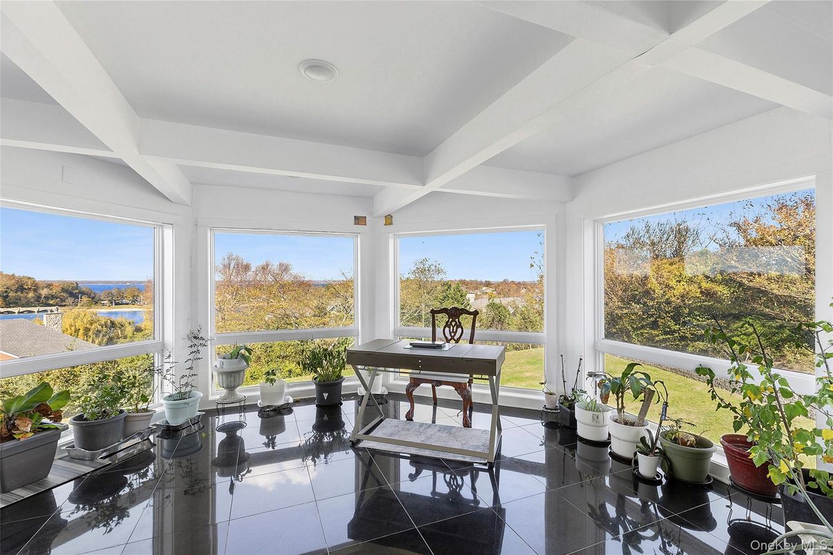 Interior, Recessed Lighting, Sun Room, Water
