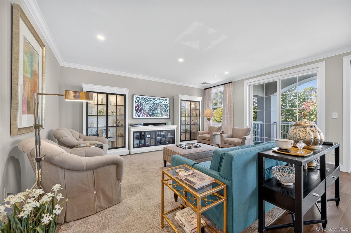 Interior, Living room, Recessed Lighting